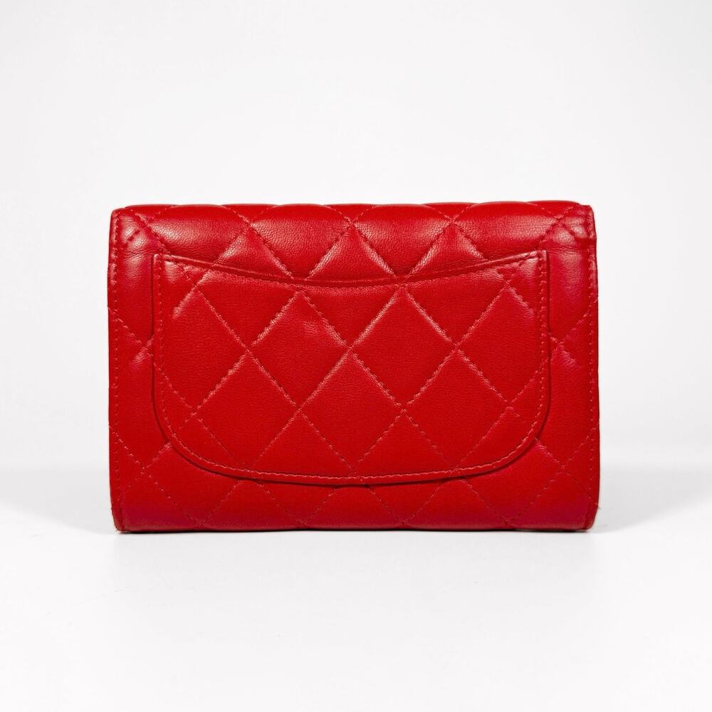 Chanel Quilted Lambskin Classic Flap Wallet - Picture 4 of 14